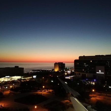 Uutnaya Quartira S Vidom Na More Apartment Aktau  Luaran gambar