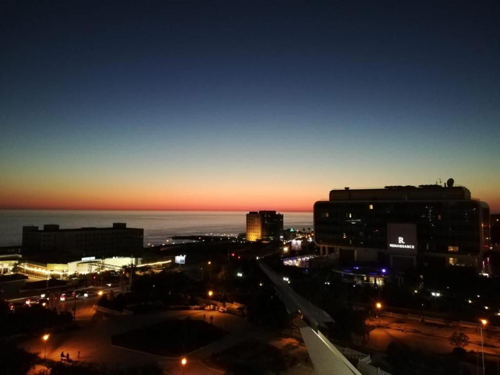 Uutnaya Quartira S Vidom Na More Apartment Aktau  Luaran gambar