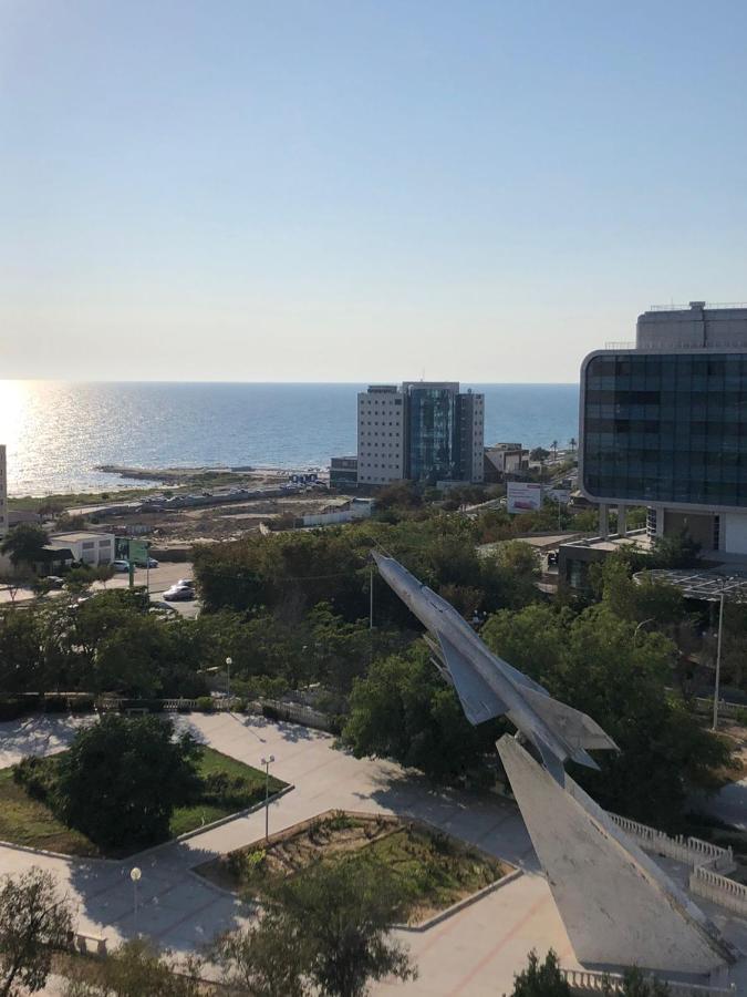 Uutnaya Quartira S Vidom Na More Apartment Aktau  Luaran gambar